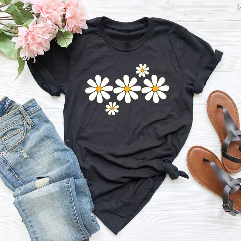 Daisy Women's Shirt, Wildflower Shirt, Spring Tee, Daisy Lover Shirt, Vacation Gift Shirt,Mother Day Tee, Daisy Gift Shirt, Daisy Flower Tee