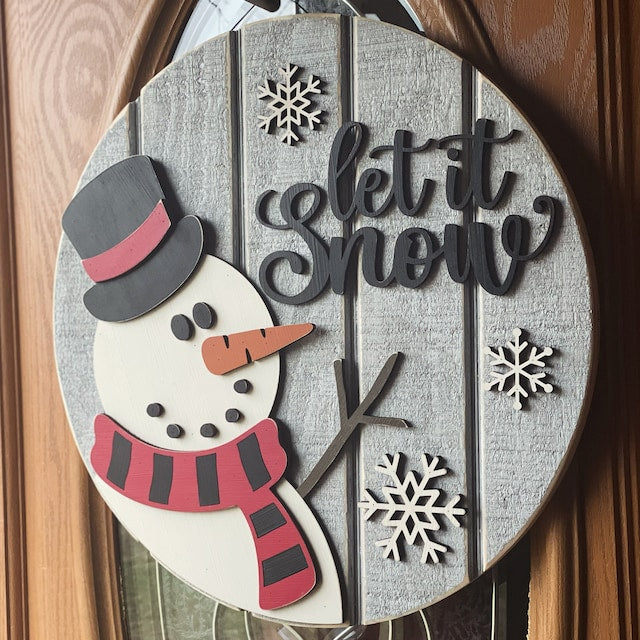 Snowman Christmas Door Hanger, Winter Door sign, Let it Snow, Farmhouse Christmas Decor, Round wood sign, Wreath for front door decor