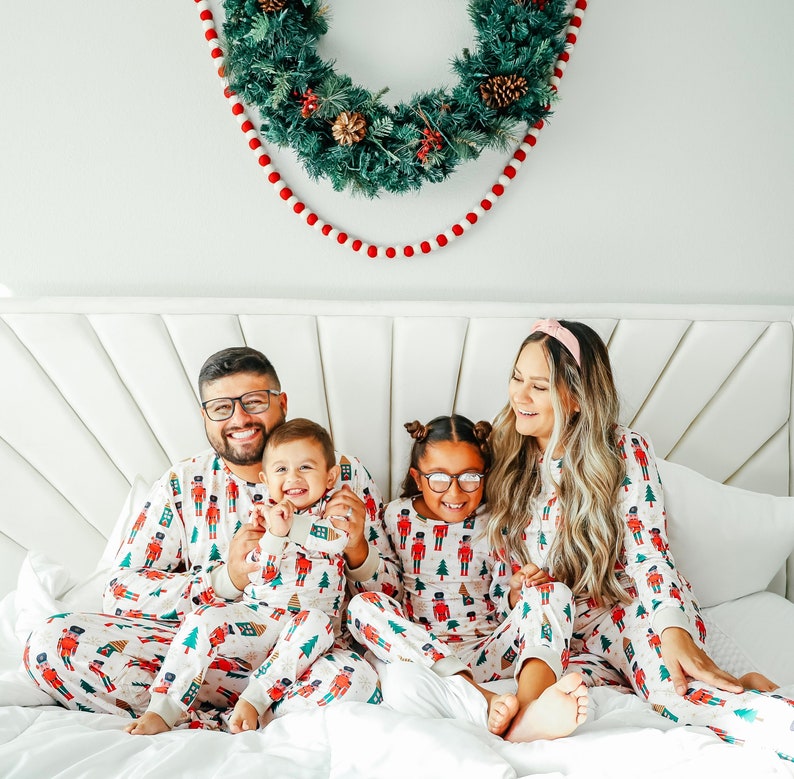 CHRISTMAS FAMILY MATCHING pajamas | family pajamas | matching outfits | matching pjs | coordinating pajamas | holiday matching pajamas