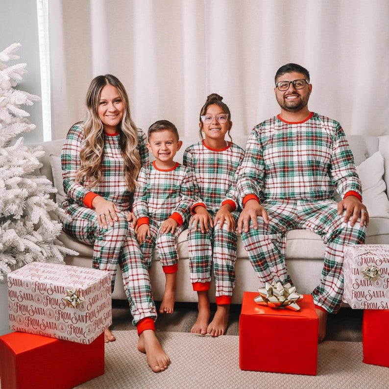 Family Christmas, Matching Pajamas, Christmas Famili, Family Matching, Pajama Parti, Matching Pajama, Mommy and Me, Matching Christmas Shirts