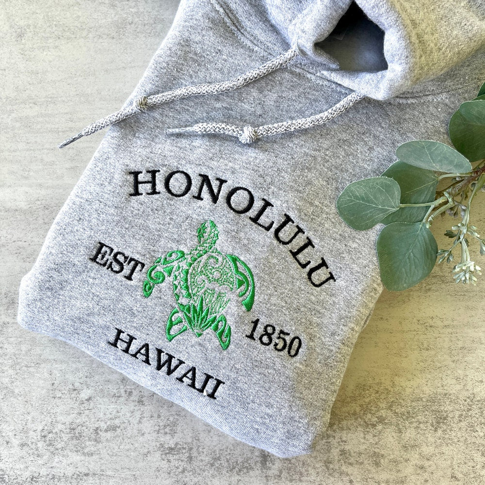 Embroidered Honolulu Hawaii Sweatshirt, Hawaii Hoodie, Crewneck Sweatshirt, Graphic Sweatshirt, Trendy Sweatshirt, Aesthetic Sweatshirt