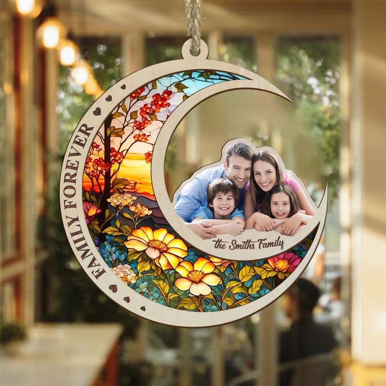 Personalized Photo Family Portrait Suncatcher, Family Window Hangings Decorations, Family Keepsake Ornament, Stained Glass Family Suncatcher