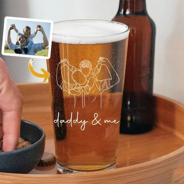 OUTLINE DRAWING Daddy and Me Pint Beer Glass, Custom Photo Dad And Kids Mixing Glass, New Dad Gifts, First Time Dad Gift, Gift for Grandpa