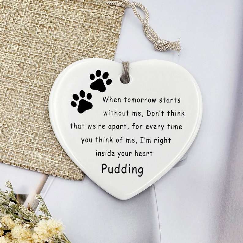 Pet Loss Memorial Plaque, Pet Loss Gift, Bereavement Paw Print Keepsake to Remember a Loved Pet, Personalised With Name, Sympathy, Funeral