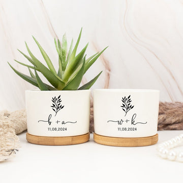 Custom Wedding Gifts,Couple's Name Plant Pot, Anniversary Gifts, Flower Pot for Couple, Engagement Gifts,Gifts for Mom/Wife/Woman