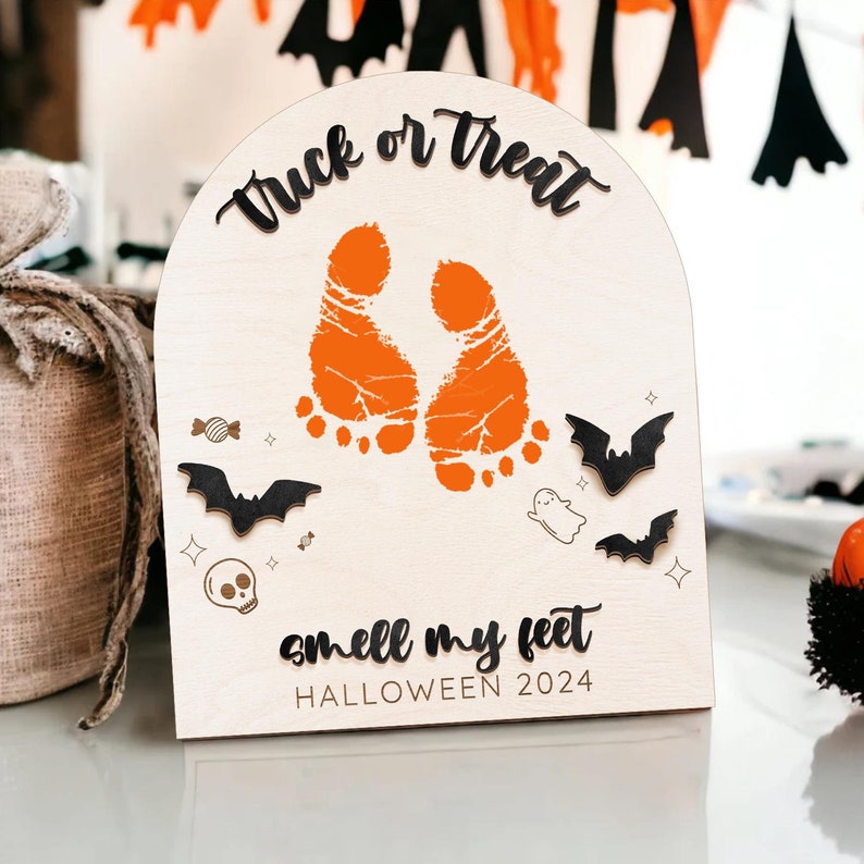 Personalized Halloween Footprint Sign, Baby's First Halloween, Halloween Sign, Halloween Keepsake, Halloween DIY Crafts,Halloween Decor